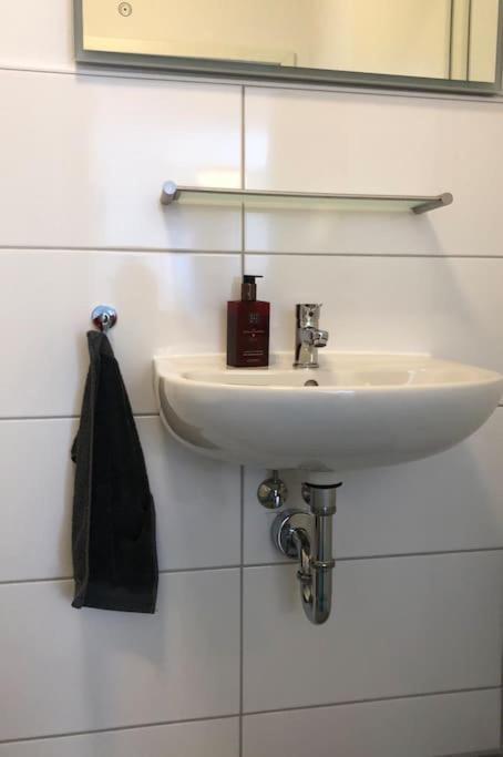 شقة Studio Emdecker Am Delft إمدن المظهر الخارجي الصورة